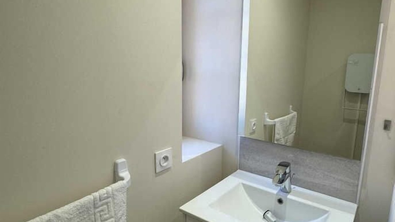 Photo of Bathroom in Coustouges