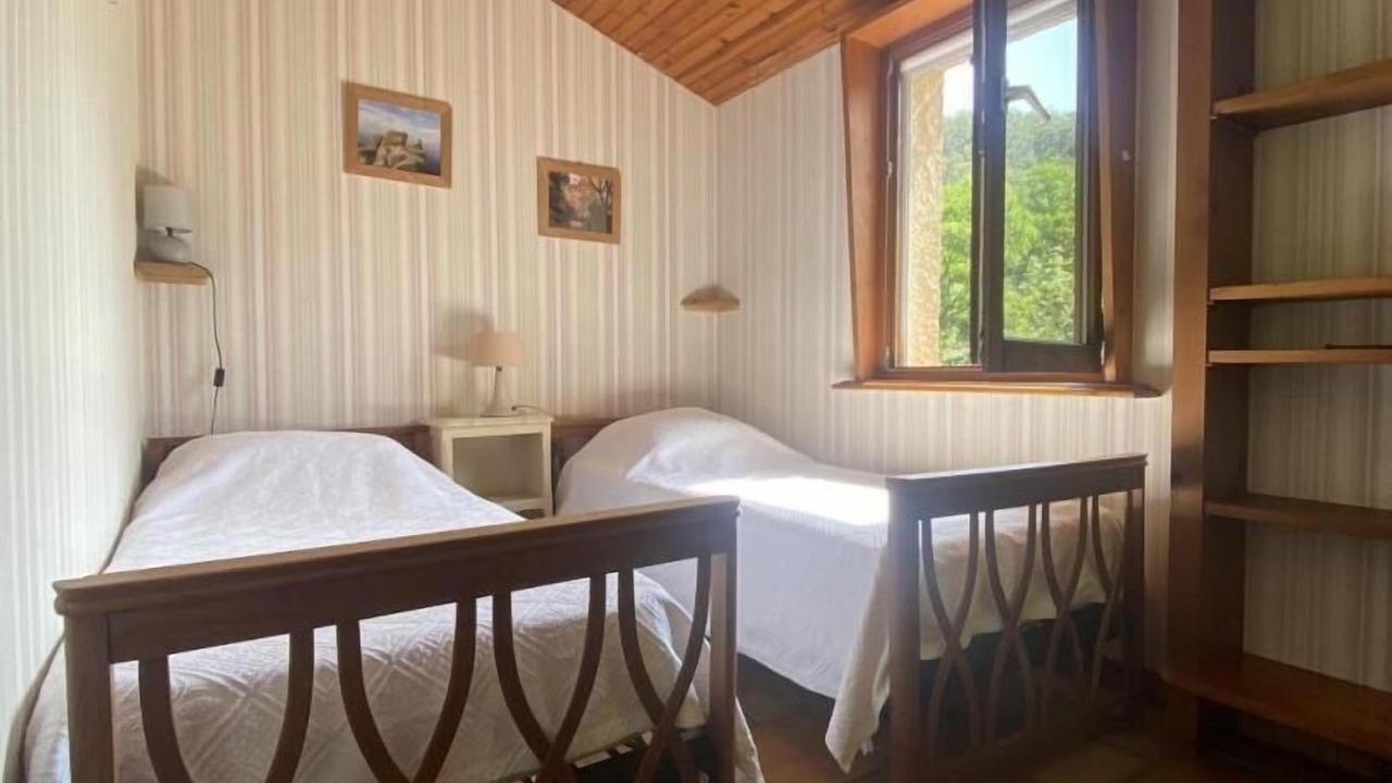 Photo of Bedroom in Reynes