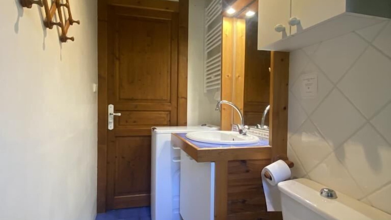 Photo of Bathroom in Reynes