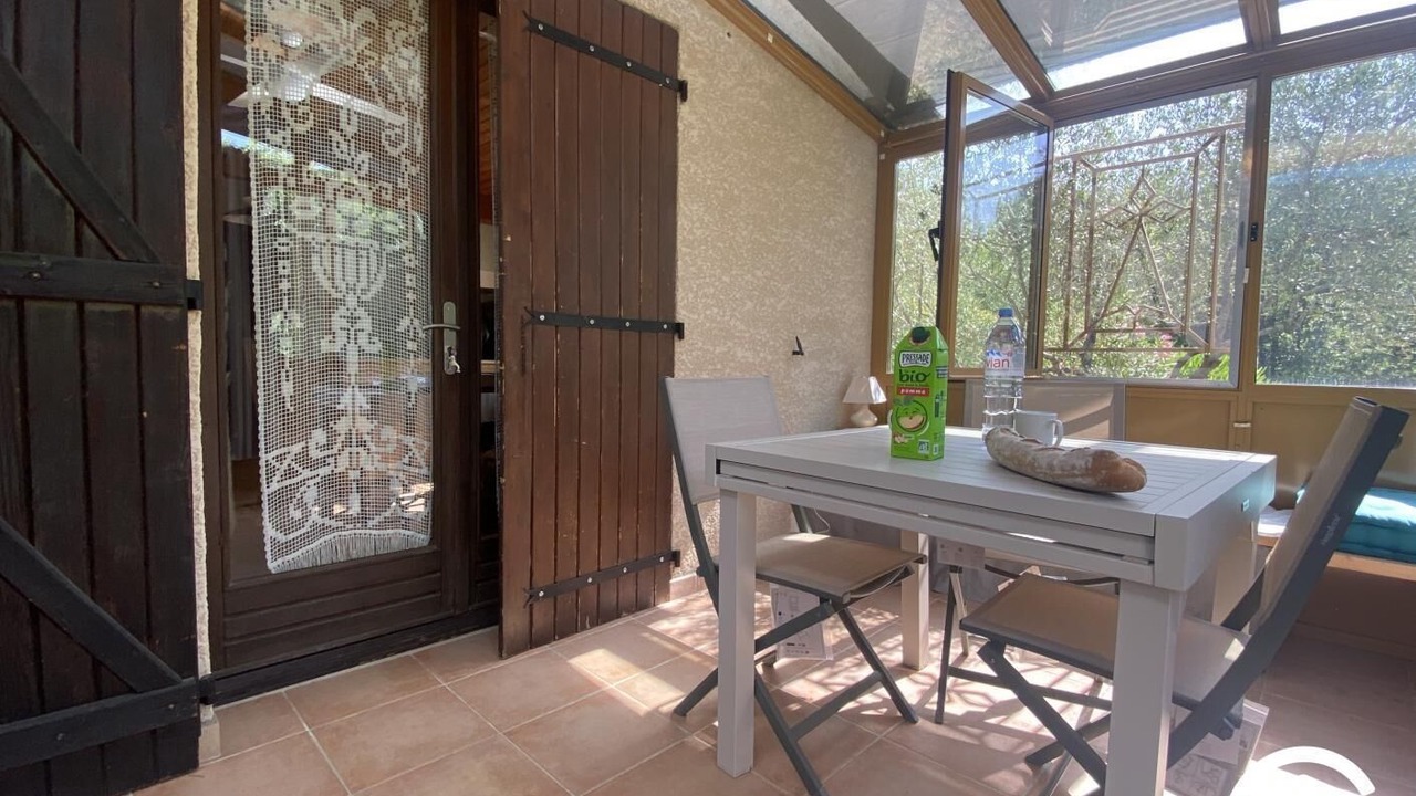 Photo of Outdoor in Reynes