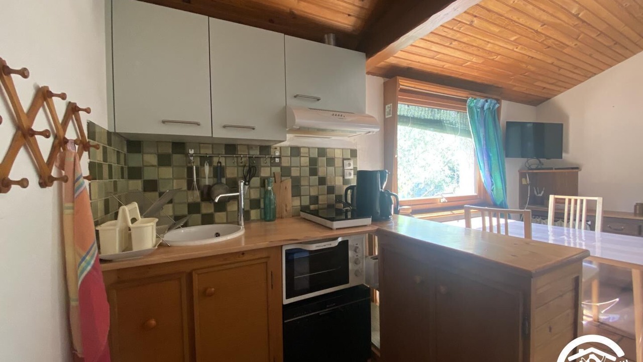 Photo of Kitchen in Reynes