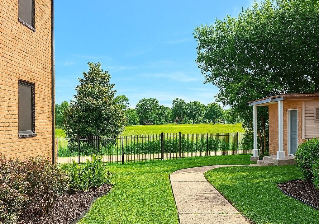 Photo of Outdoor in MacGregor