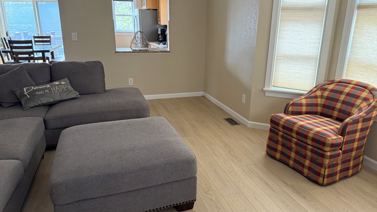 Photo of Livingroom in Whittier