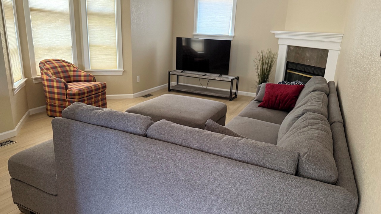 Photo of Livingroom in Whittier