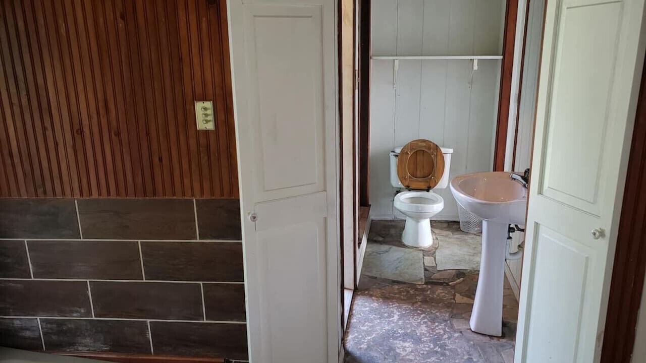 Photo of Bathroom in Elmo