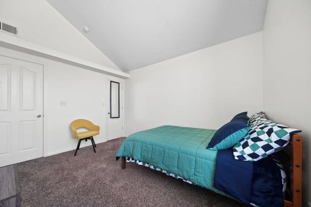 Photo of Bedroom in Biggs Field