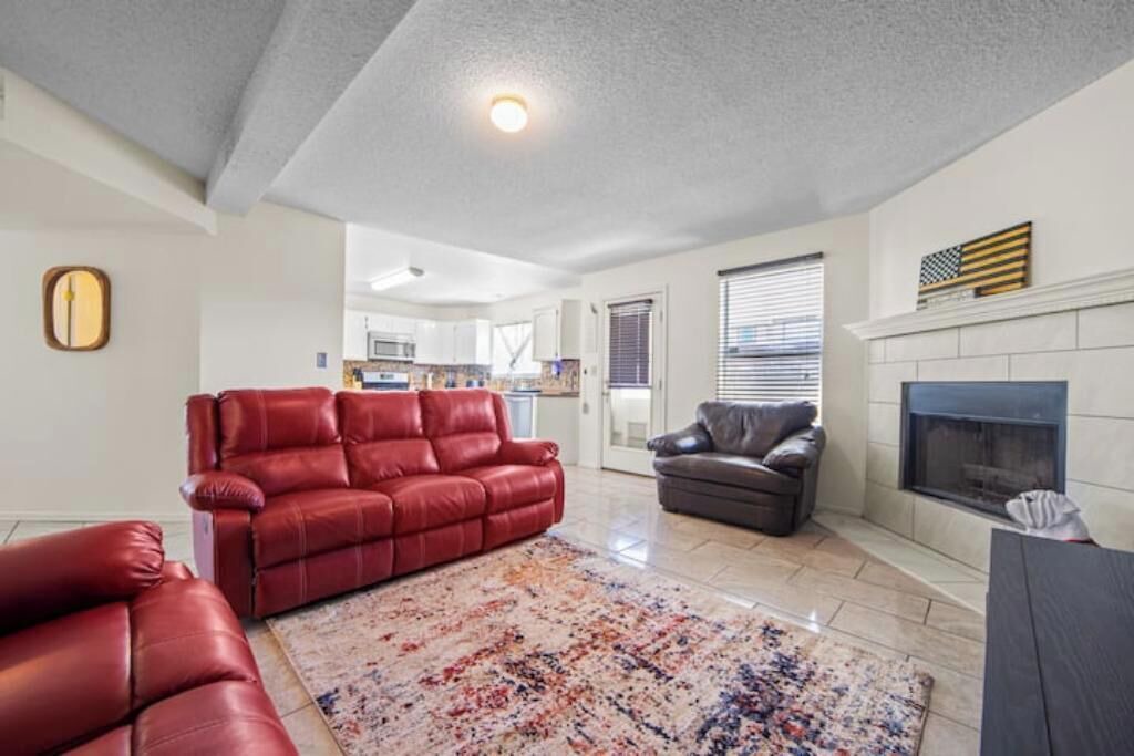 Photo of Livingroom in Biggs Field