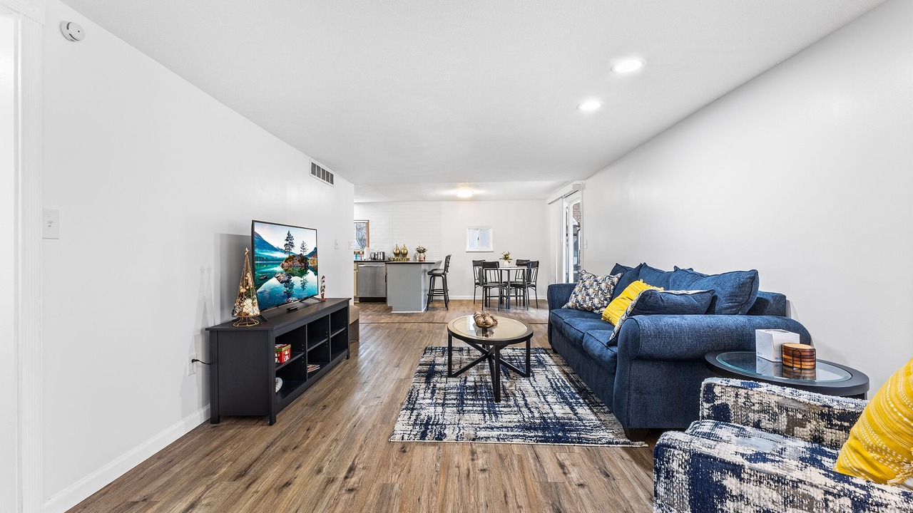 Photo of Livingroom in East Rochester