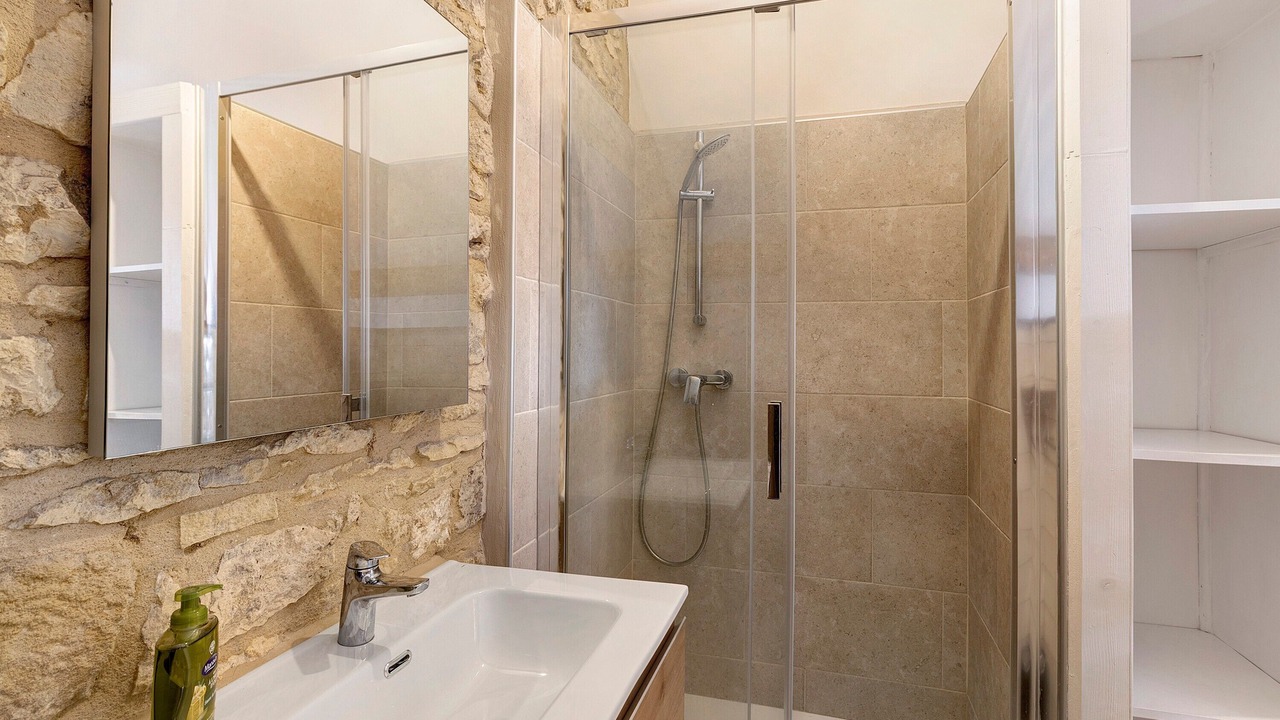 Photo of Bathroom in Jayac