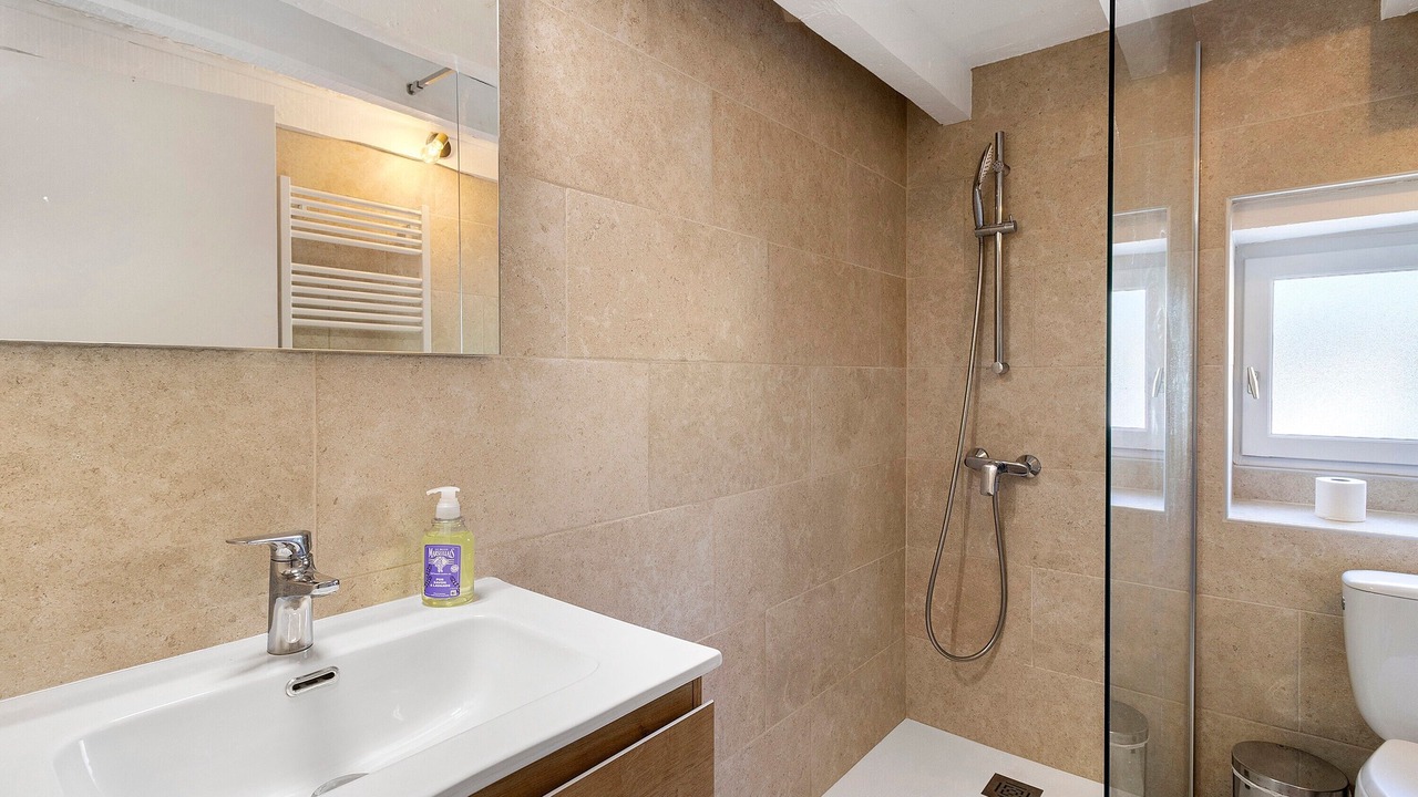 Photo of Bathroom in Jayac