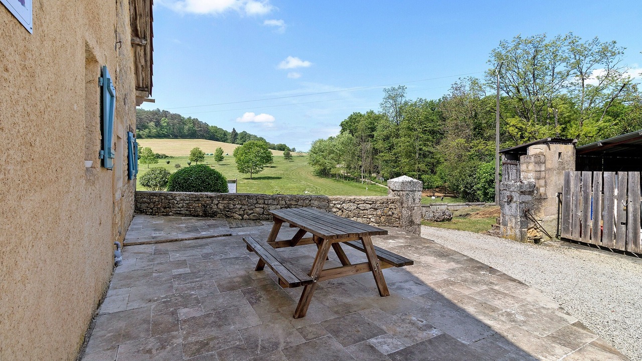 Photo of Outdoor in Jayac