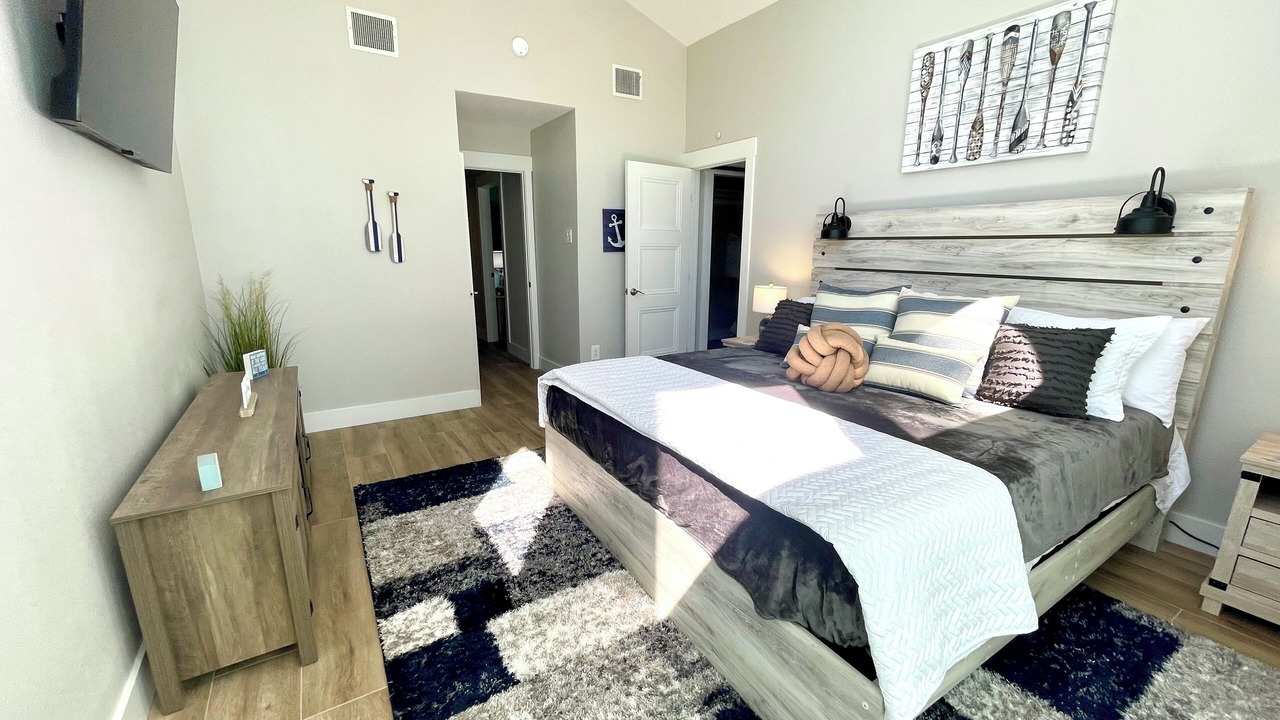 Photo of Bedroom in Walden on Lake Conroe
