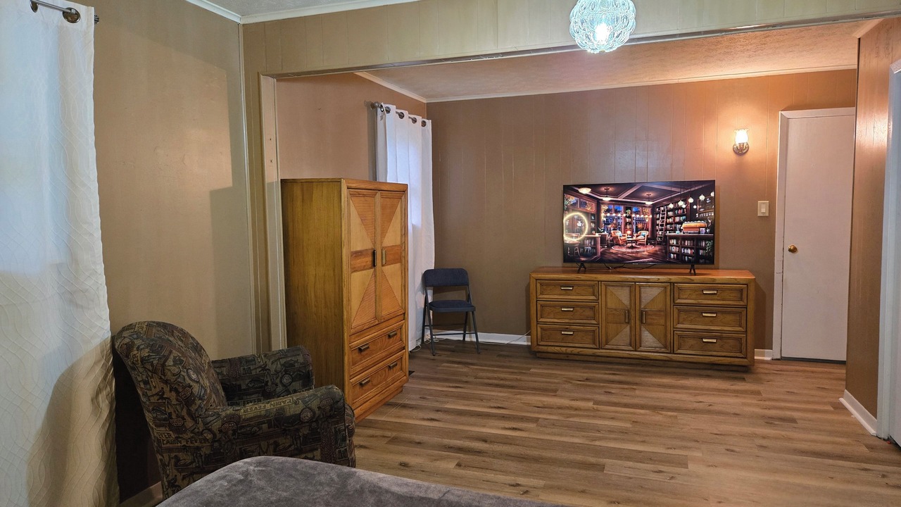 Photo of Bedroom in Oak Ridge