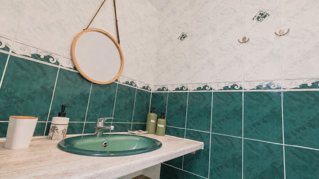 Photo of Bathroom in Airan