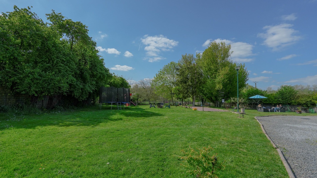 Photo of Outdoor in Airan
