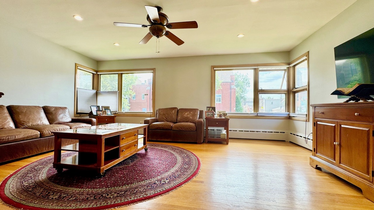 Photo of Livingroom in Lower West Side