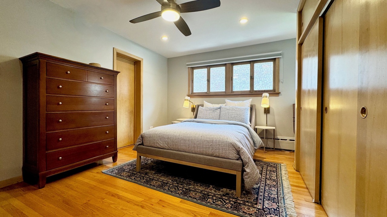 Photo of Bedroom in Lower West Side