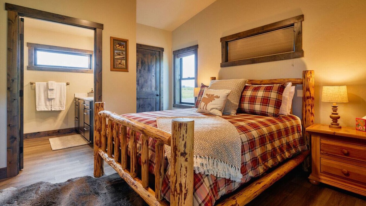 Photo of Bedroom in Columbia Falls