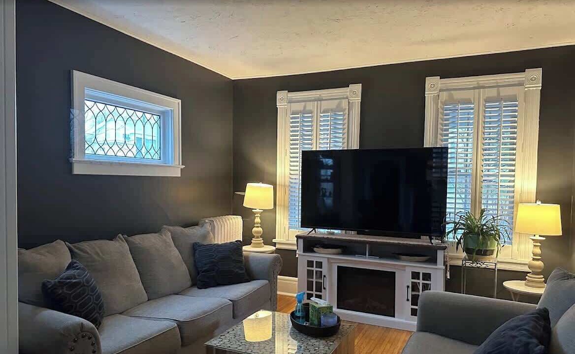 Photo of Livingroom in Oswego