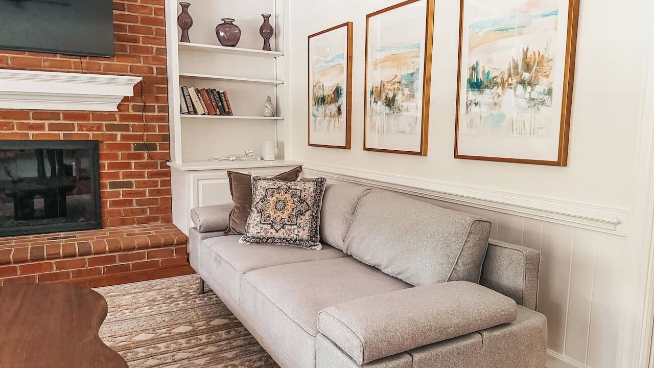 Photo of Livingroom in New Irving Park