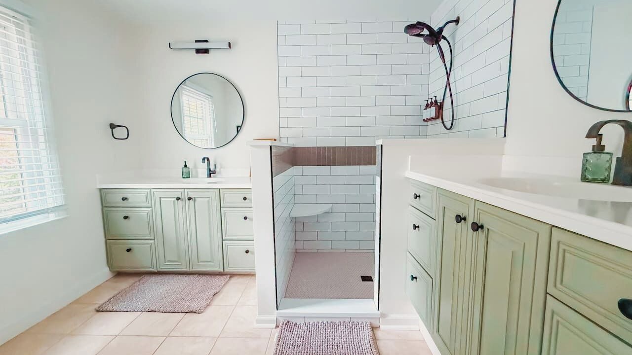 Photo of Bathroom in New Irving Park