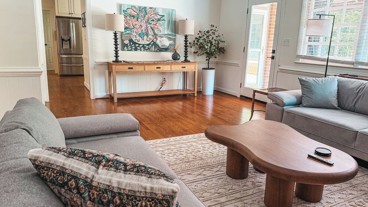 Photo of Livingroom in New Irving Park