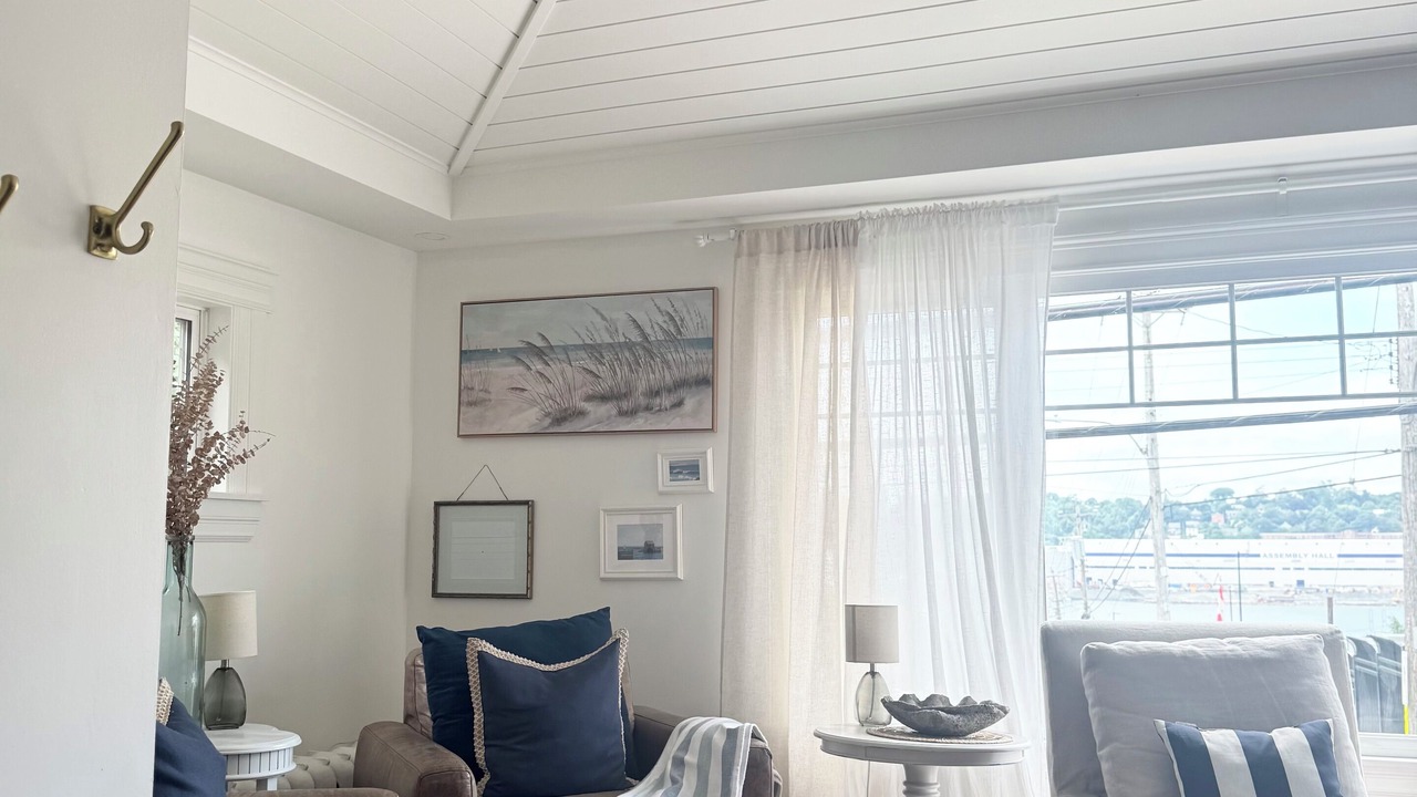 Photo of Livingroom in Harbourview