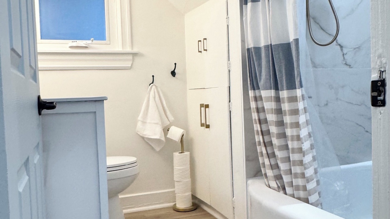 Photo of Bathroom in Harbourview