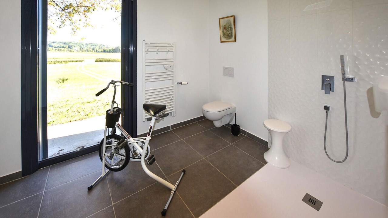 Photo of Bathroom in Allex