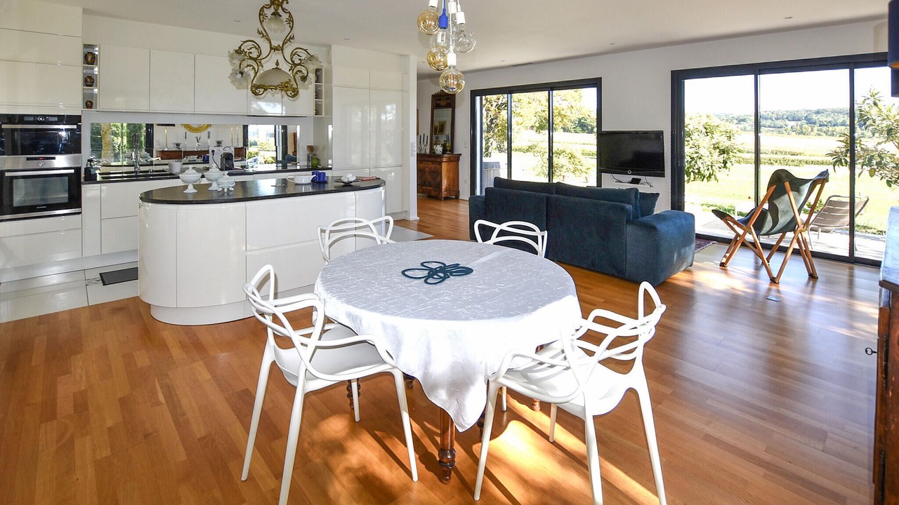 Photo of Others in Allex