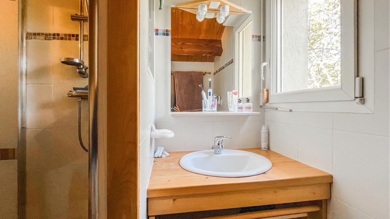 Photo of Bathroom in Molieres-sur-Ceze