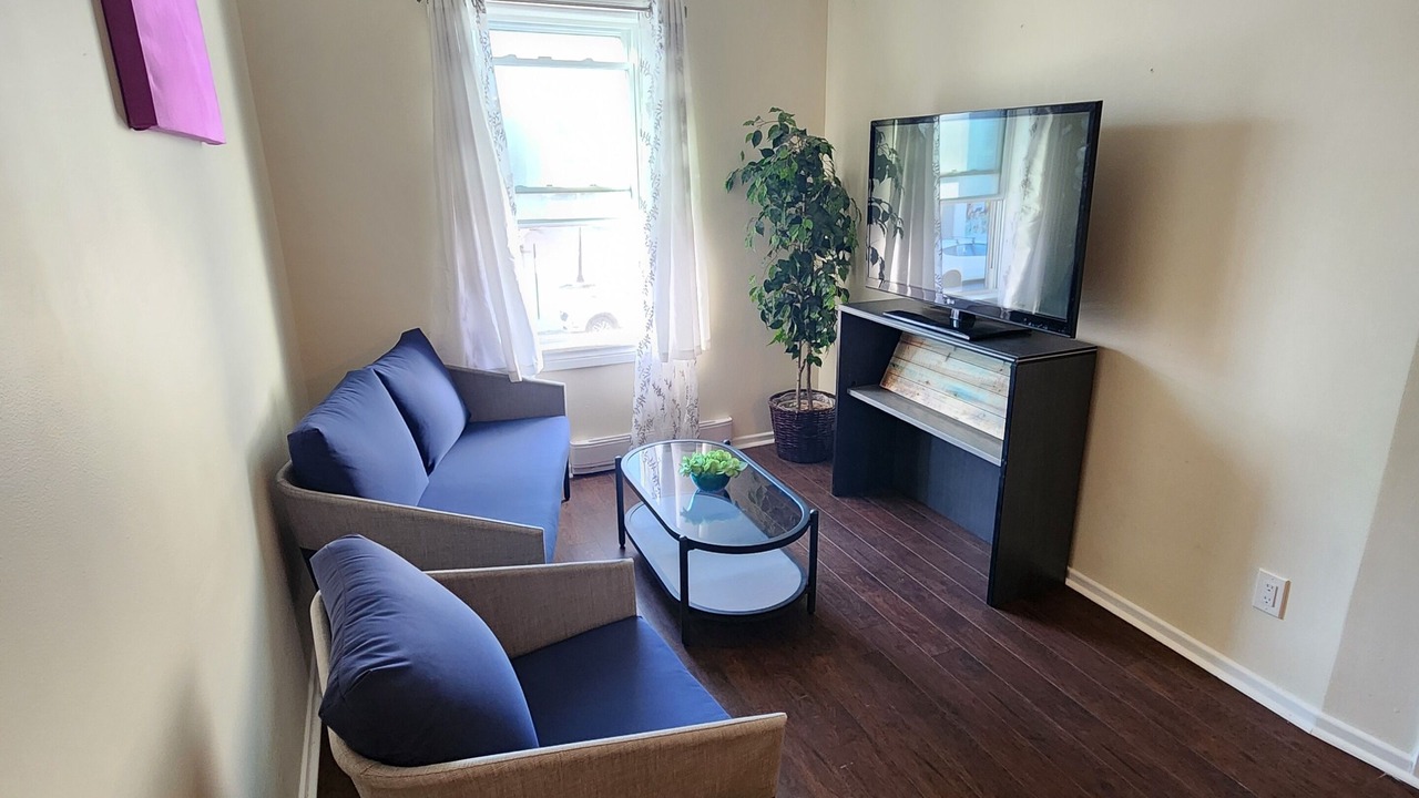 Photo of Livingroom in Shelburne
