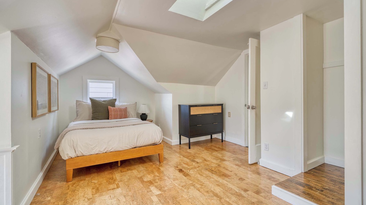 Photo of Bedroom in Overlook