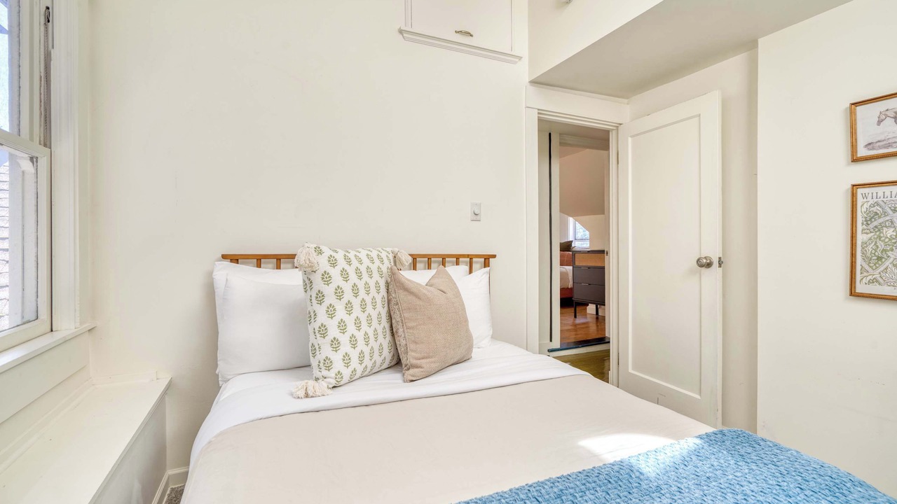 Photo of Bedroom in Overlook