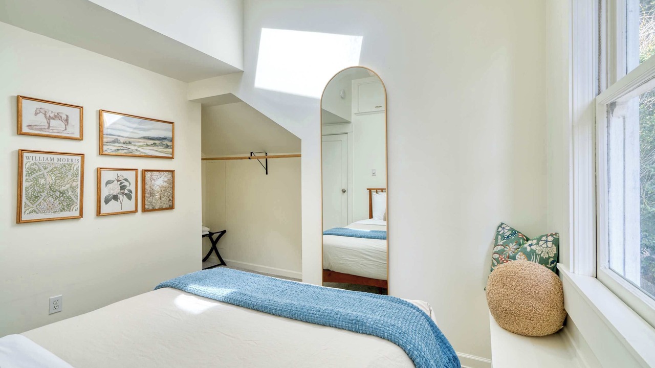 Photo of Bedroom in Overlook