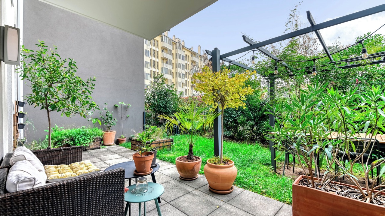 Photo of Patio Balcony in Croix Luizet