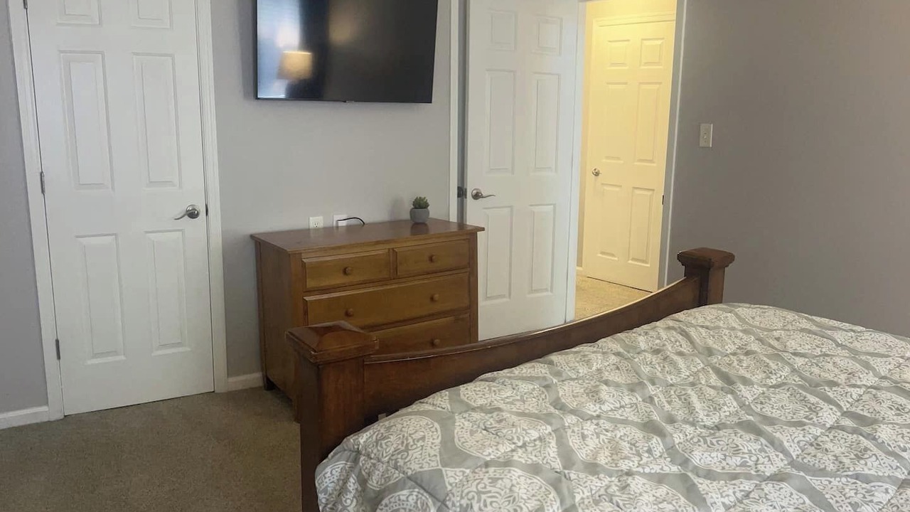 Photo of Bedroom in Reservoir
