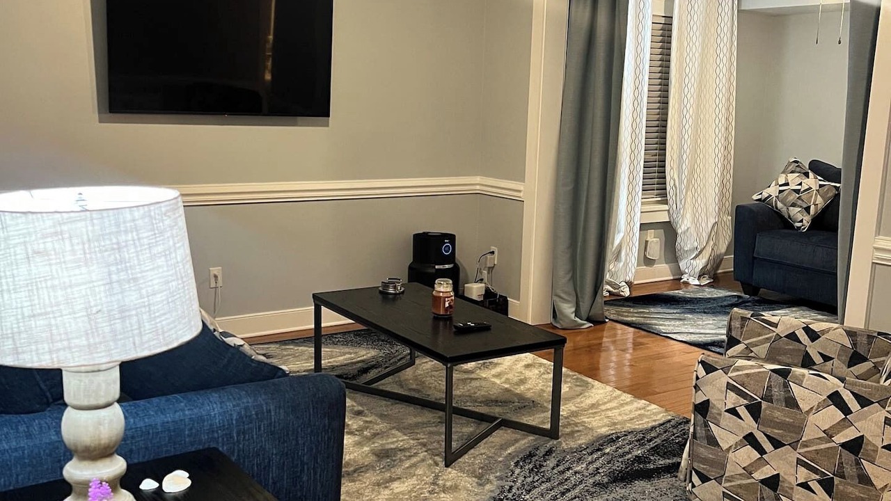 Photo of Livingroom in Buckroe Beach