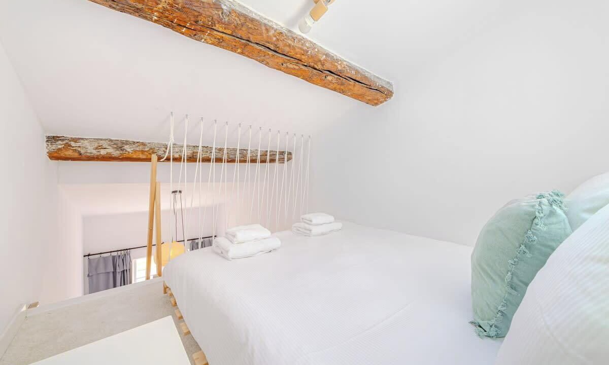 Photo of Bedroom in Gares