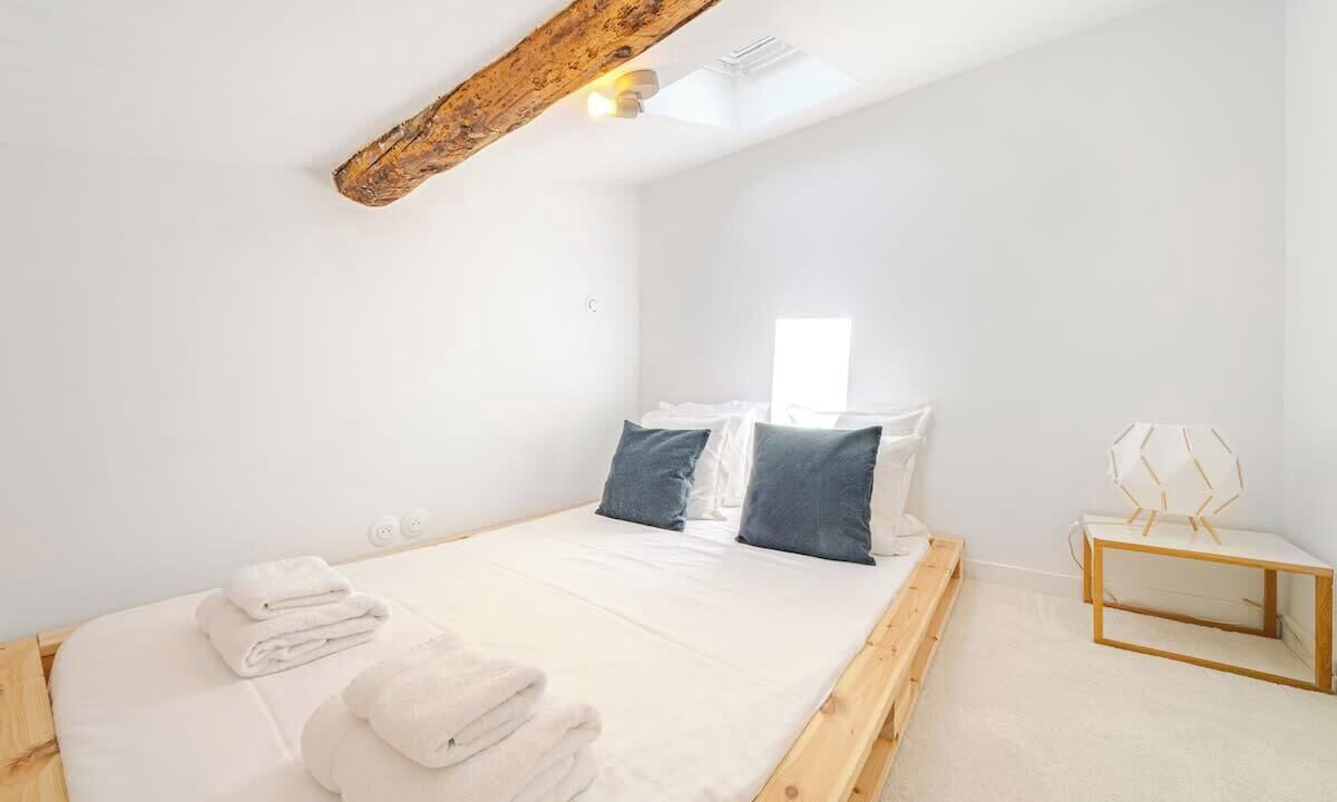 Photo of Bedroom in Gares