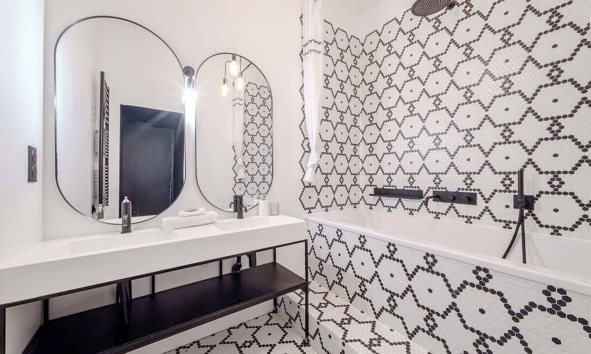 Photo of Bathroom in Gares