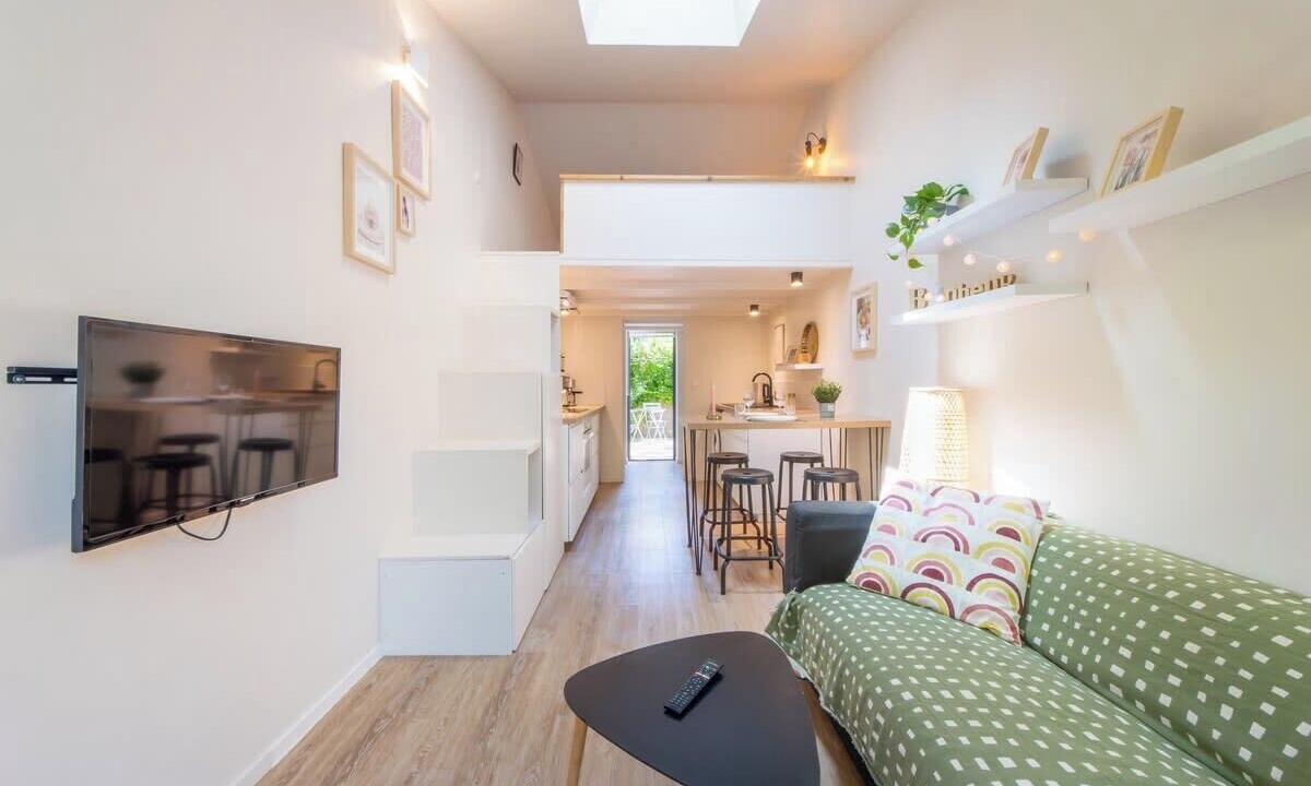 Photo of Livingroom in Hopitaux-Facultes