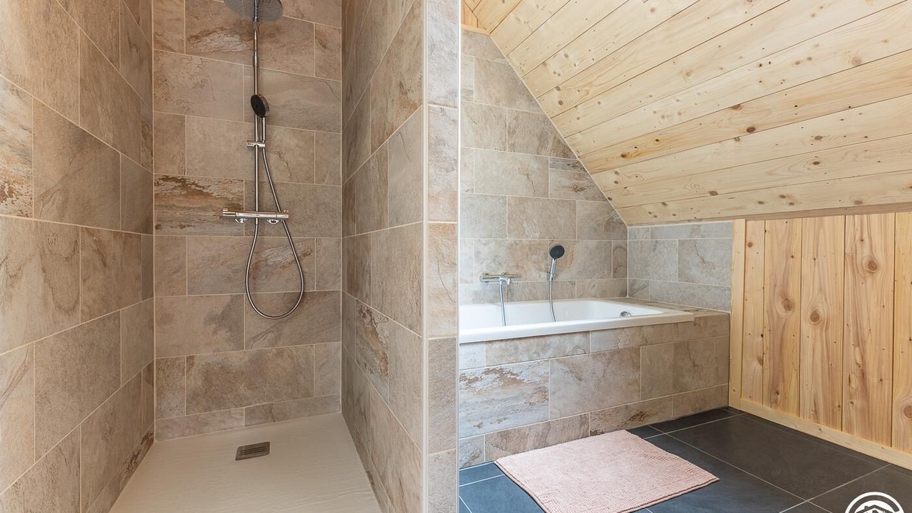 Photo of Bathroom in Jassat