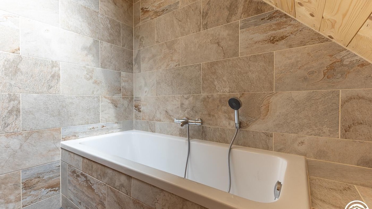 Photo of Bathroom in Jassat