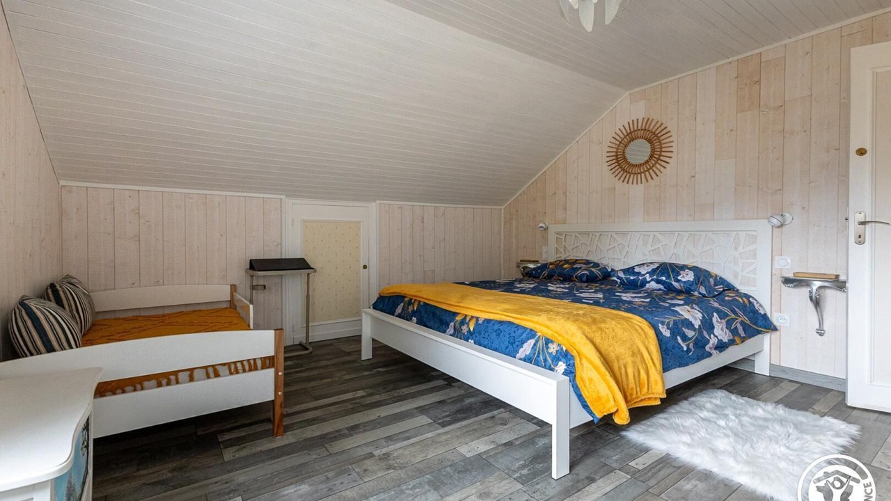 Photo of Bedroom in Murat-le-Quaire