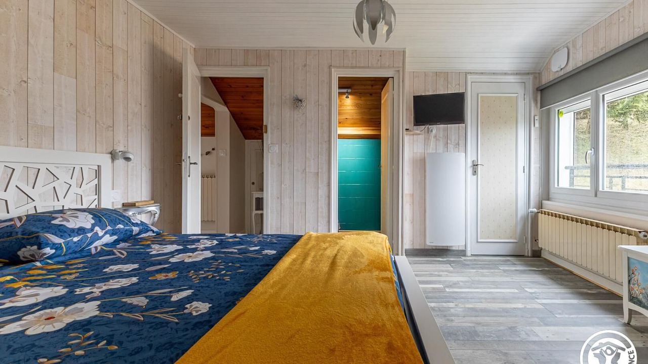 Photo of Bedroom in Murat-le-Quaire