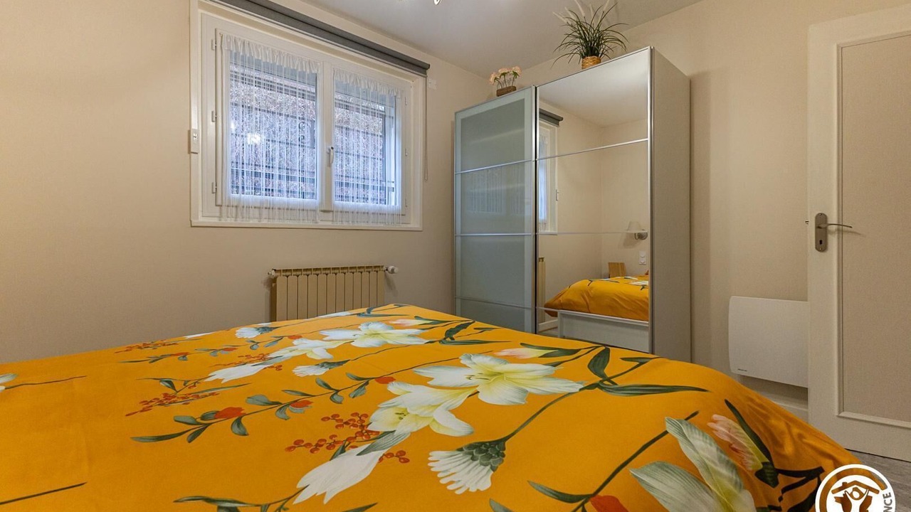 Photo of Bedroom in Murat-le-Quaire