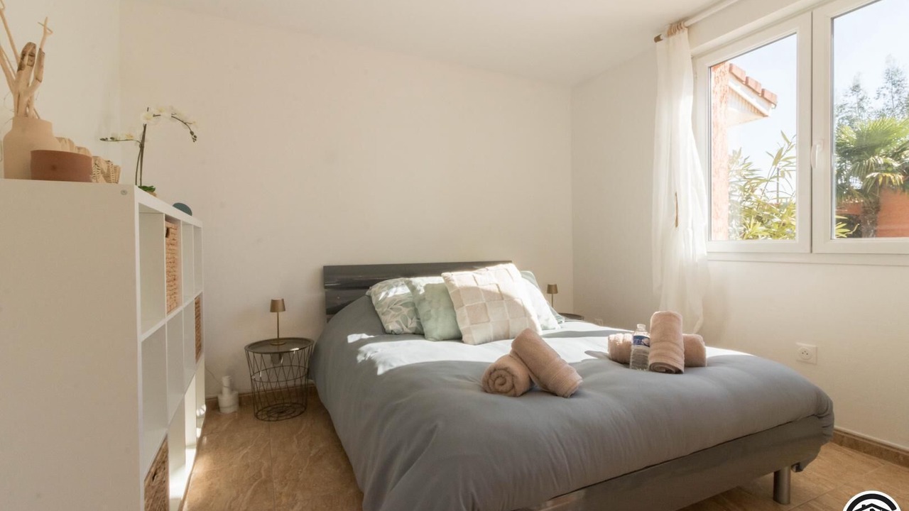 Photo of Bedroom in Calmont