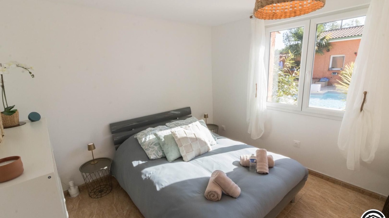 Photo of Bedroom in Calmont