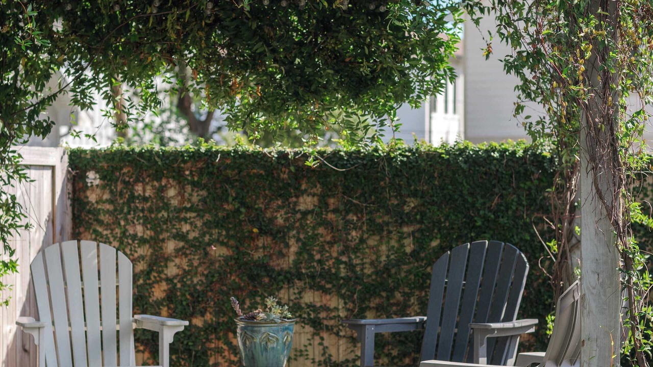 Photo of Patio Balcony in Old East Hill
